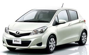 �g���^�@���B�b�c�̑O��