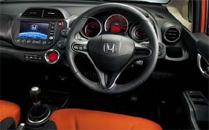 フィットRS 内部